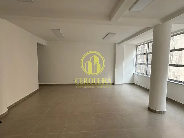 Conjunto comercial à venda ou para alugar, no bairro República em São Paulo