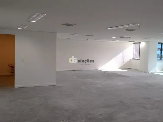 Conjunto comercial com 206m², para alugar, no bairro Cidade Monções em São Paulo