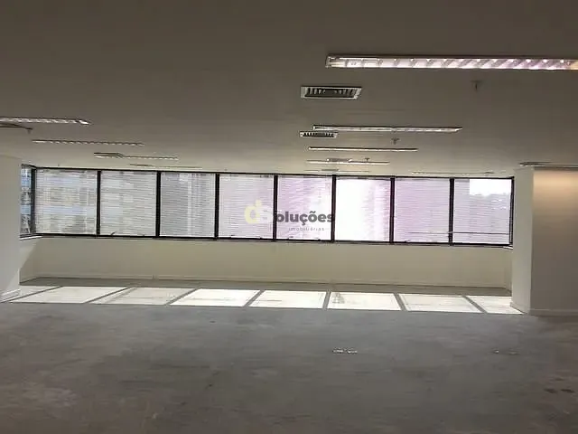 Conjunto comercial com 206m², para alugar, no bairro Cidade Monções em São Paulo