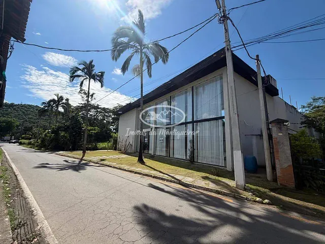 Conjunto comercial com 307m², para alugar, no bairro Penedo (Penedo) em Itatiaia