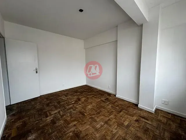 Conjunto comercial com 22m², para alugar, no bairro Centro Histórico em Porto Alegre