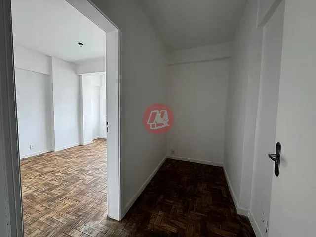 Conjunto comercial com 22m², para alugar, no bairro Centro Histórico em Porto Alegre