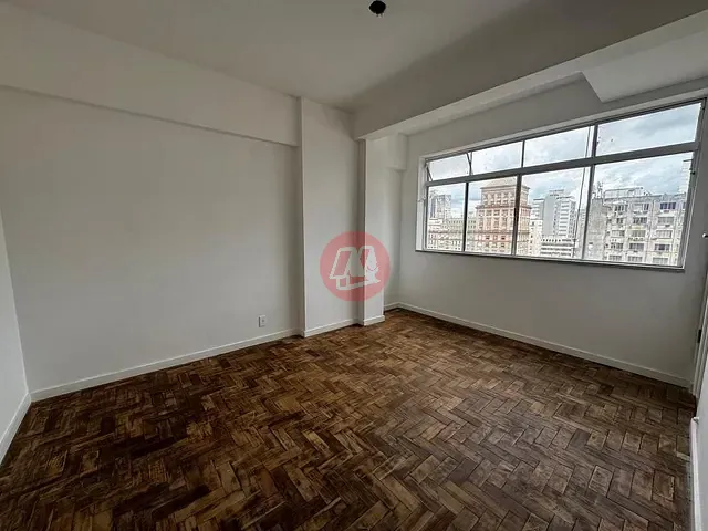 Conjunto comercial com 22m², para alugar, no bairro Centro Histórico em Porto Alegre