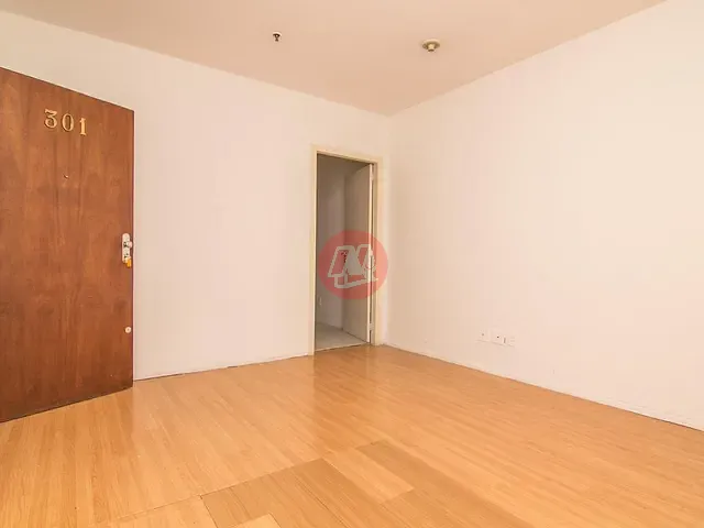 Conjunto comercial com 75m², para alugar, no bairro Centro Histórico em Porto Alegre