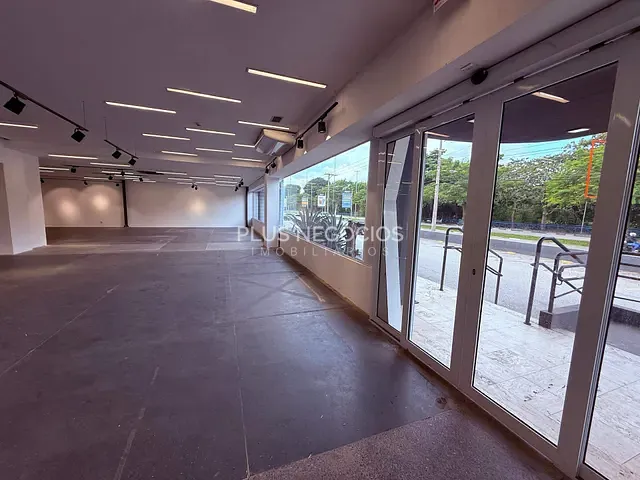 Conjunto comercial com 1370m², para alugar, no bairro Jardim Santa Rosália em Sorocaba