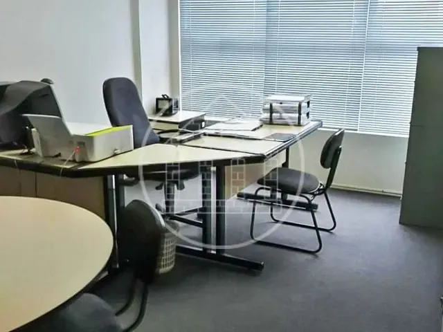 Conjunto comercial com 30m², à venda, no bairro Santo Amaro em São Paulo