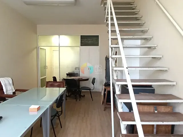 Conjunto comercial com 64m², à venda, no bairro Centro em Rio de Janeiro