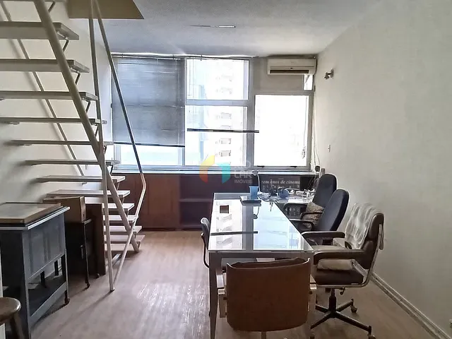 Conjunto comercial com 64m², à venda, no bairro Centro em Rio de Janeiro