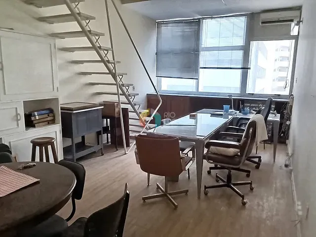 Conjunto comercial com 64m², à venda, no bairro Centro em Rio de Janeiro