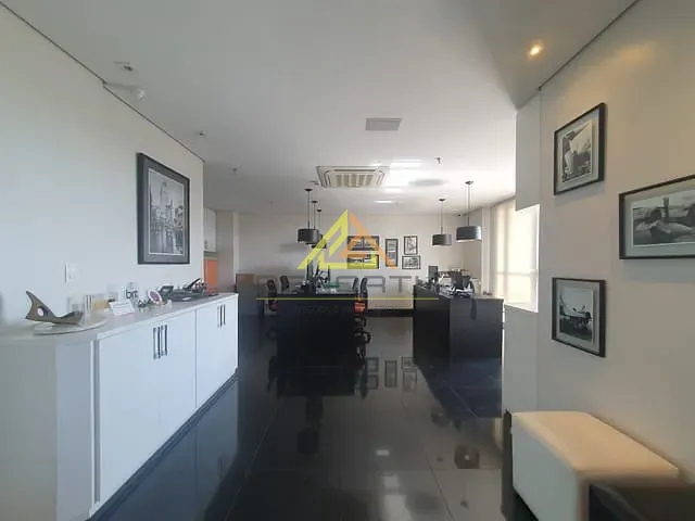 Conjunto comercial com 132m², para alugar, no bairro Cerqueira César em São Paulo