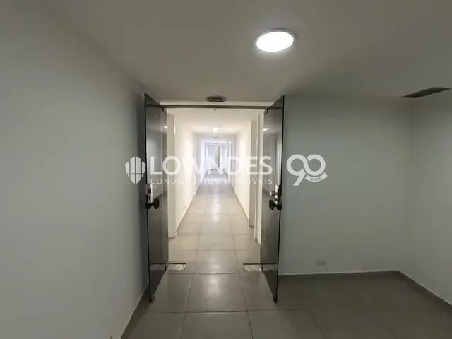 Conjunto comercial com 260m², para alugar, no bairro Centro em Rio de Janeiro