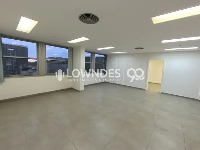 Conjunto comercial com 260m², para alugar, no bairro Centro em Rio de Janeiro