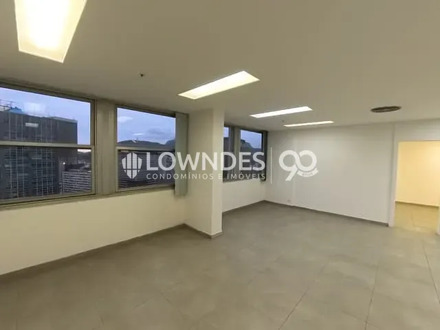 Conjunto comercial com 260m², para alugar, no bairro Centro em Rio de Janeiro