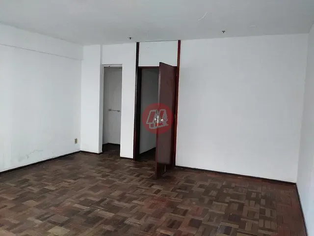 Conjunto comercial com 41m², para alugar, no bairro Centro Histórico em Porto Alegre