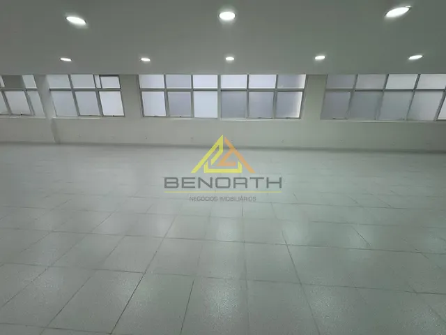Conjunto comercial com 195m², para alugar, no bairro Bela Vista em São Paulo