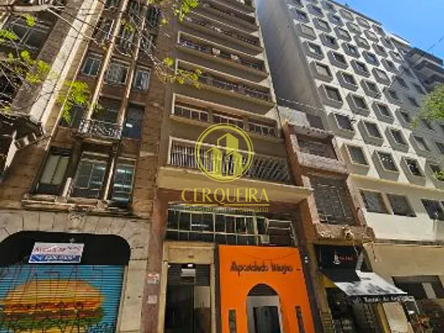 Conjunto comercial com 210m², à venda, no bairro República em São Paulo