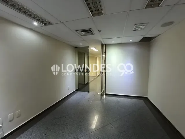 Conjunto comercial com 260m², para alugar, no bairro Centro em Rio de Janeiro