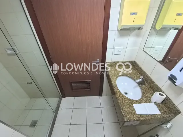 Conjunto comercial com 260m², para alugar, no bairro Centro em Rio de Janeiro