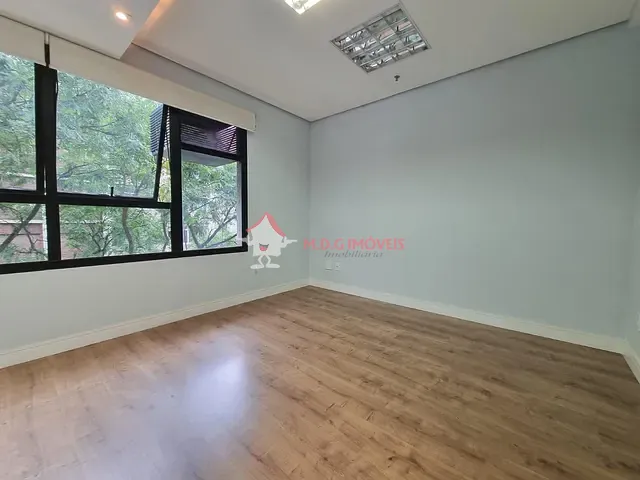Conjunto comercial à venda ou para alugar, no bairro Paraíso em São Paulo