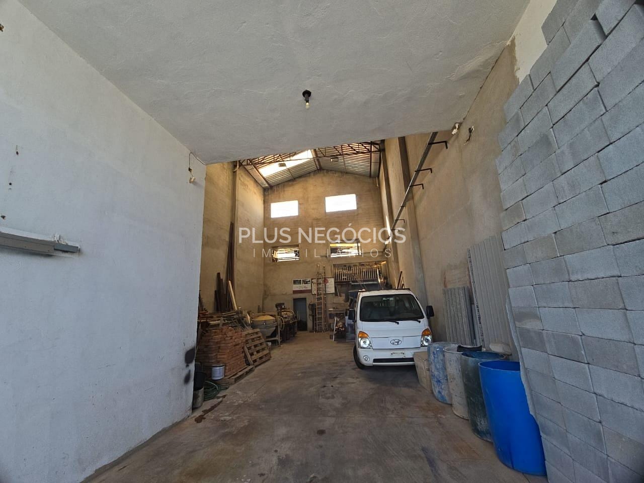 Depósito-Galpão-Armazém à venda, 352m² - Foto 9