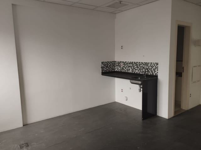 Conjunto comercial à venda ou para alugar, no bairro Ipiranga em São Paulo