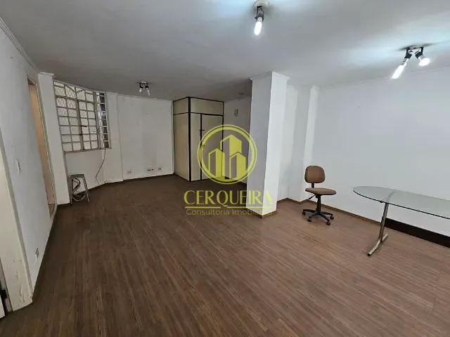 Conjunto comercial com 65m², à venda, no bairro República em São Paulo