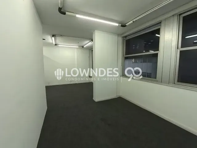 Conjunto comercial com 113m², para alugar, no bairro Centro em Rio de Janeiro