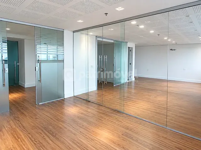 Conjunto comercial para alugar, no bairro Ipanema em Rio de Janeiro