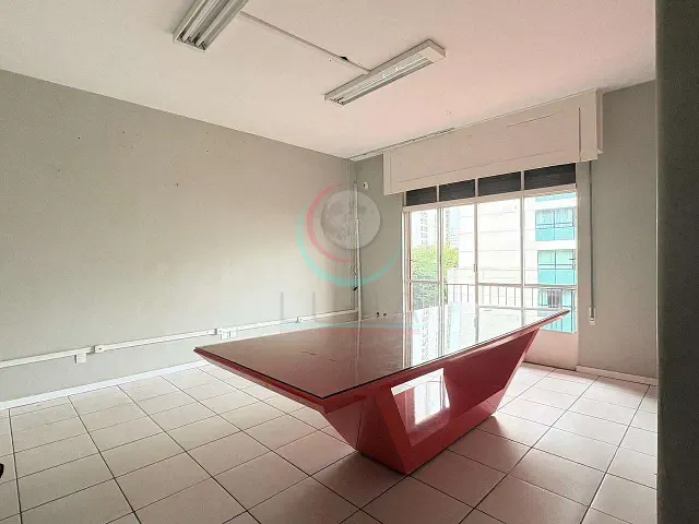 Conjunto comercial para alugar, no bairro Bela Vista em São Paulo