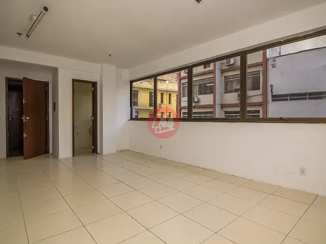 Conjunto comercial com 33m², para alugar, no bairro Centro Histórico em Porto Alegre