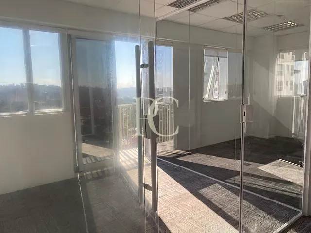 Conjunto comercial à venda, no bairro Santo Amaro em São Paulo