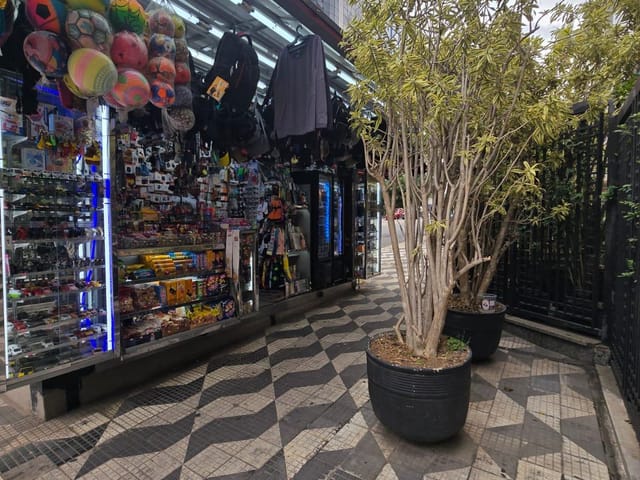 Conjunto comercial com 156m², à venda ou para alugar, no bairro Consolação em São Paulo