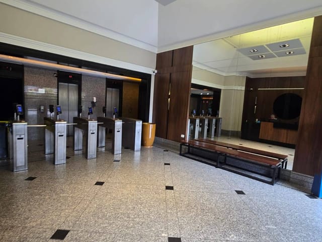 Conjunto comercial com 156m², à venda ou para alugar, no bairro Consolação em São Paulo