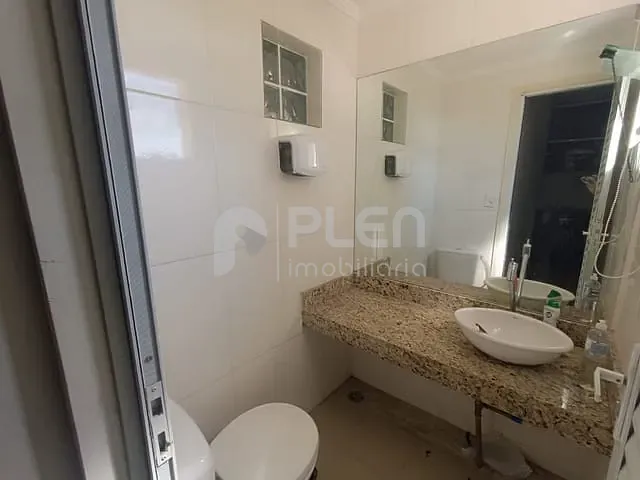 Conjunto comercial para alugar, no bairro Água Fria em São Paulo