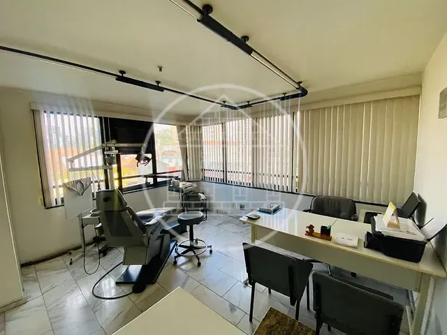 Conjunto comercial com 33m², à venda, no bairro Chácara Santo Antônio em São Paulo