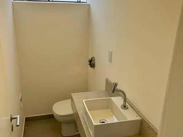 Conjunto comercial à venda ou para alugar, no bairro Consolação em São Paulo