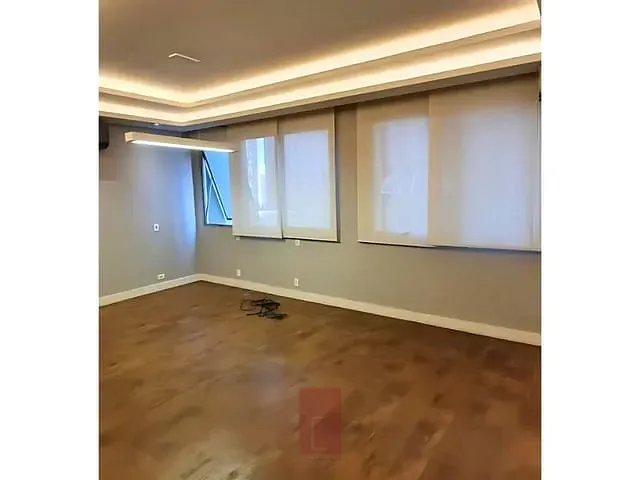 Conjunto comercial com 35m², à venda, no bairro Bela Vista em São Paulo