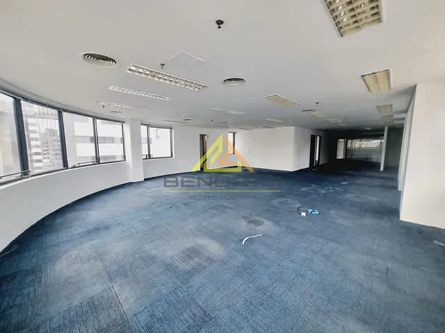 Conjunto comercial com 223m², para alugar, no bairro Cidade Monções em São Paulo
