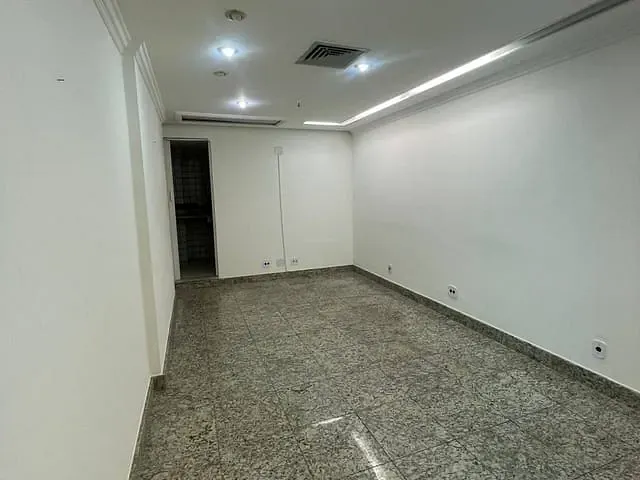 Conjunto comercial com 30m², à venda ou para alugar, no bairro Centro em São Caetano do Sul