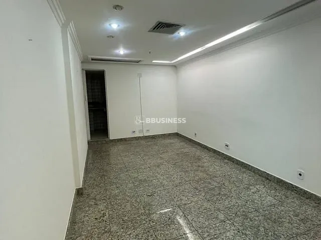 Conjunto comercial com 30m², à venda ou para alugar, no bairro Centro em São Caetano do Sul