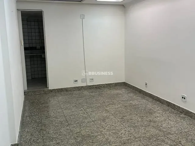 Conjunto comercial com 30m², à venda ou para alugar, no bairro Centro em São Caetano do Sul