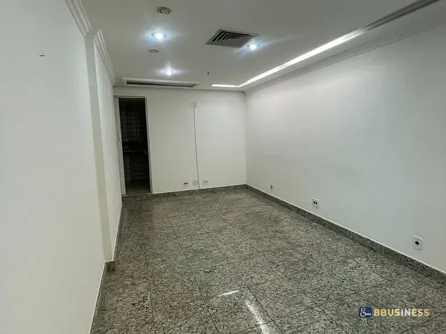 Conjunto comercial com 30m², à venda ou para alugar, no bairro Centro em São Caetano do Sul