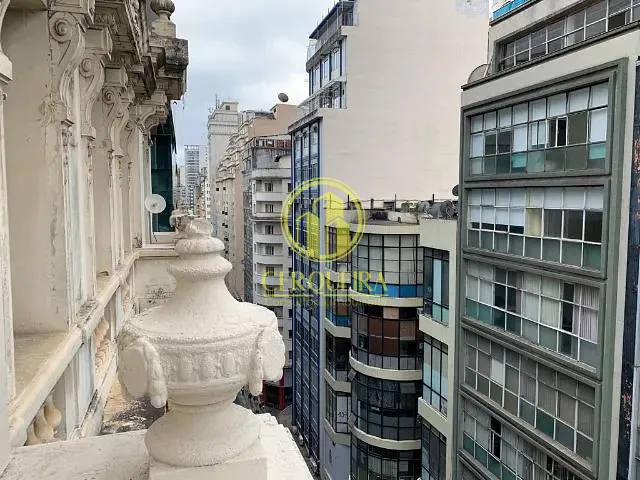Conjunto comercial com 202m², à venda ou para alugar, no bairro República em São Paulo
