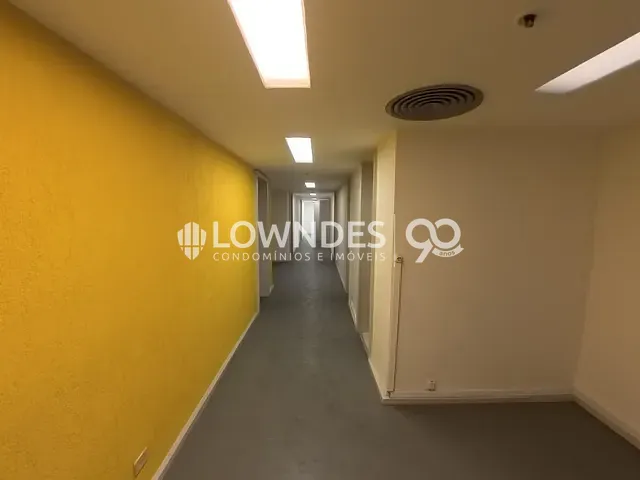 Conjunto comercial para alugar, no bairro Centro em Rio de Janeiro