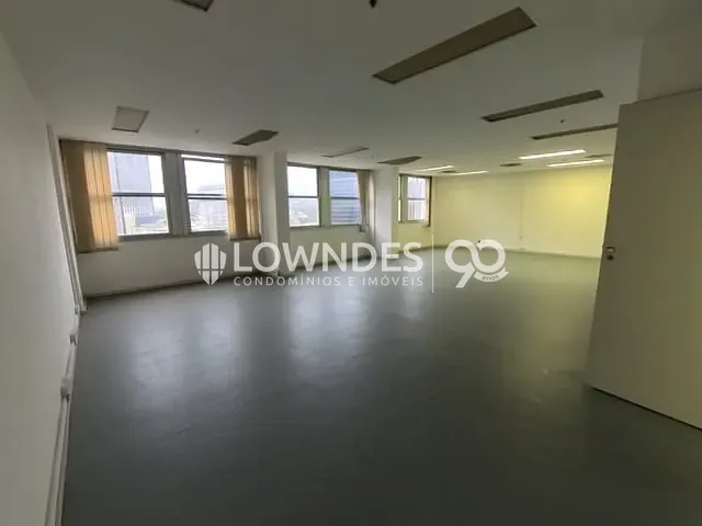 Conjunto comercial para alugar, no bairro Centro em Rio de Janeiro
