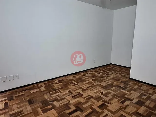 Conjunto comercial com 25m², para alugar, no bairro Centro Histórico em Porto Alegre