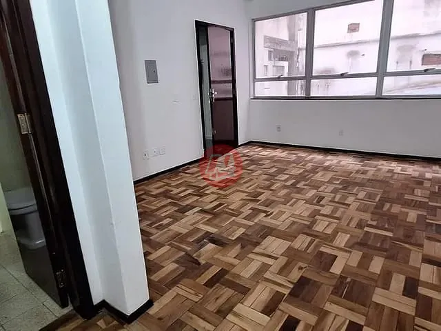 Conjunto comercial com 25m², para alugar, no bairro Centro Histórico em Porto Alegre