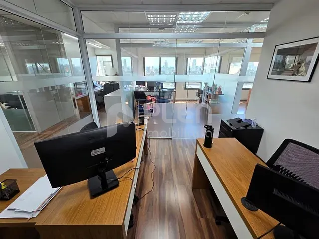 Conjunto comercial com 120m², à venda, no bairro Várzea da Barra Funda em São Paulo