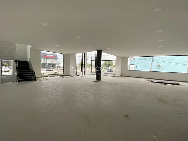 Conjunto comercial com 724m², para alugar, no bairro Parque Bela Vista em Votorantim