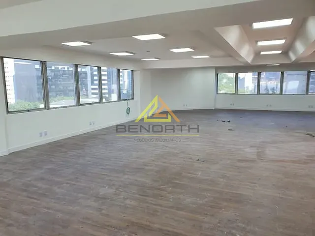 Conjunto comercial com 204m², para alugar, no bairro brooklin em São Paulo